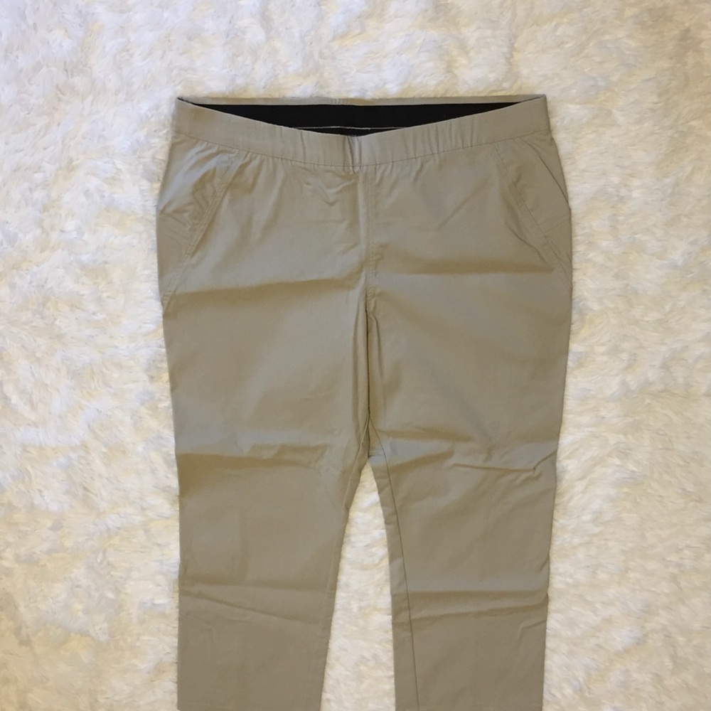 XL Tan Simply Vera Wang Pull On Capri Pants NWOT